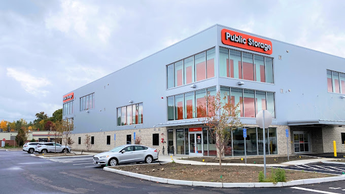 Public Storage<br />Framingham, MA
