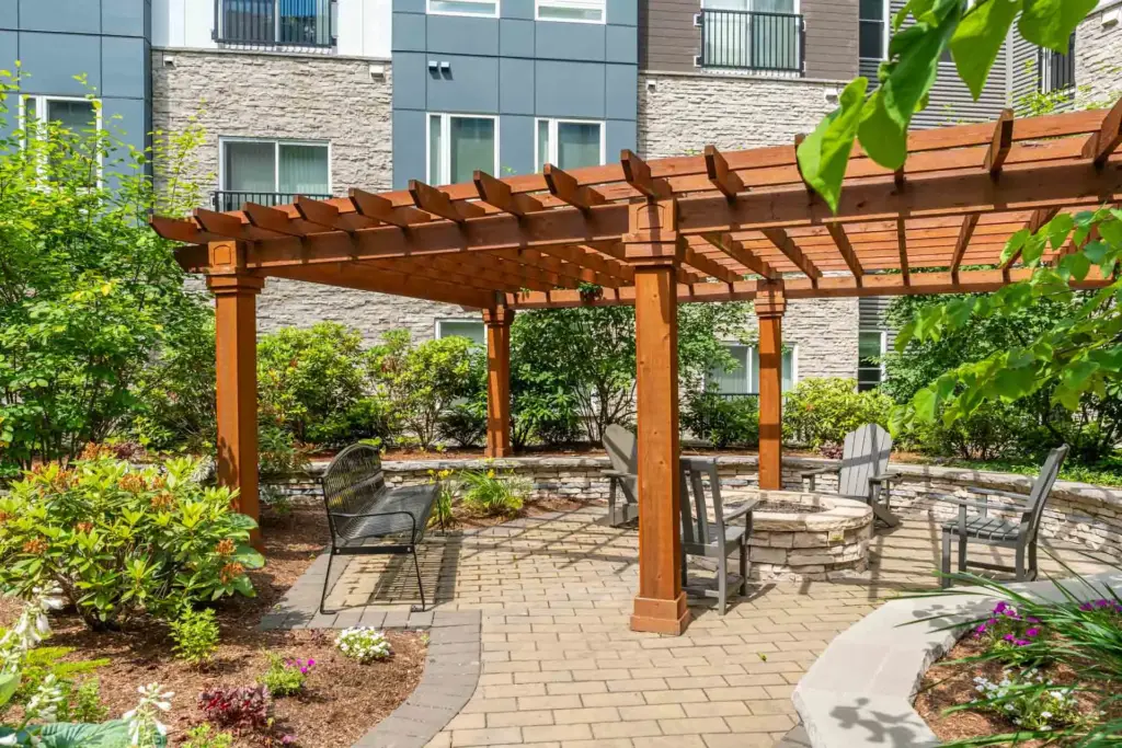 Crosspoint pergola