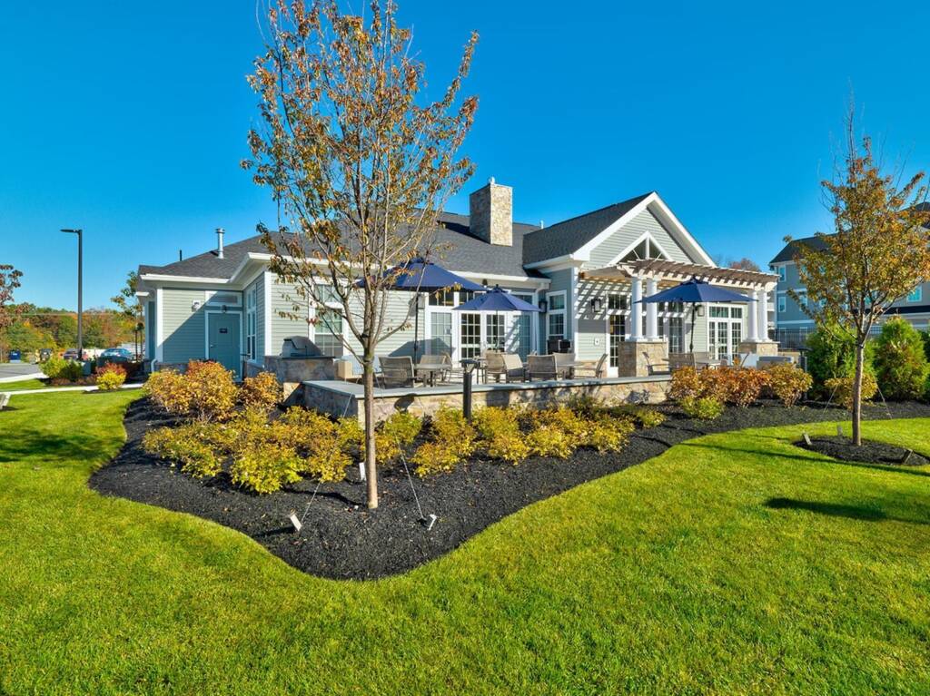 Edgemere Crossing Shrewsbury landscaping grass and trees